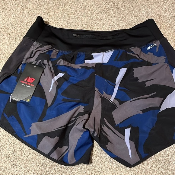 Medium New Balance shorts - Picture 4 of 6